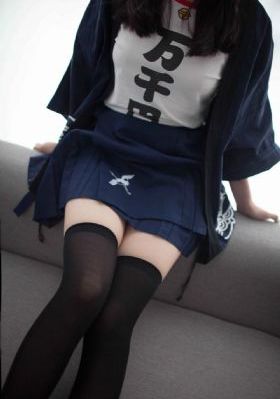 《漂亮的保姆》_BD英语电影完整版在线观看